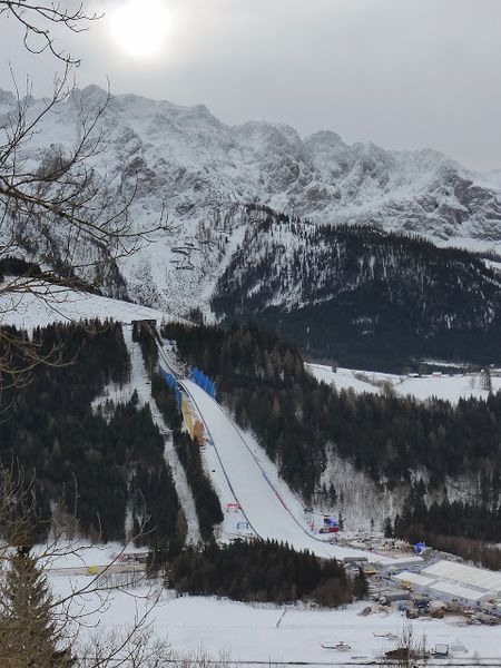 Datei:Skifliegen Kulm1330243.JPG
