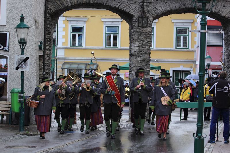 Datei:Erntedankumzug schladming17 60939 2017-10-08.jpg