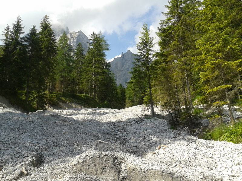 Datei:Geröllrinne Gofergraben .jpg