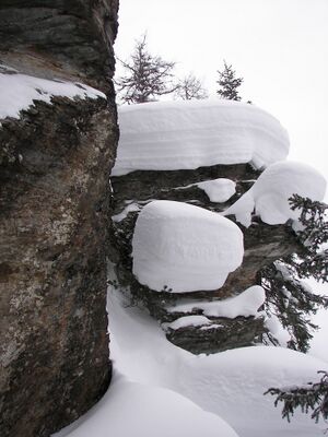 Knappenkreuz 46513 2006-01-06.jpg