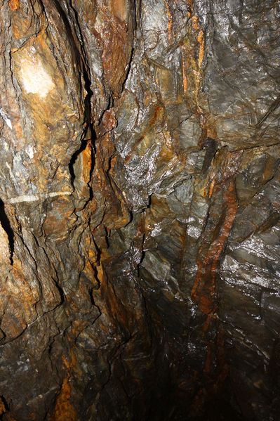 Datei:Zinkwandstollen 96100 2015-07-10.jpg