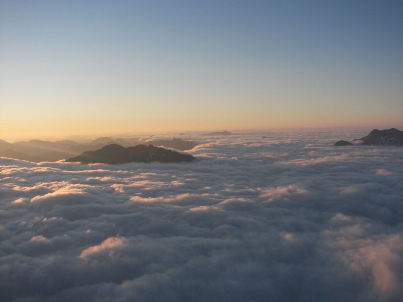 Datei:Hochgolling sunrise 16385 2006-07-05.jpg