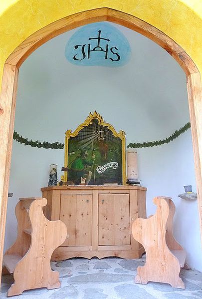 Datei:Hubertuskapelle beim Gasthof schaffer1.JPG