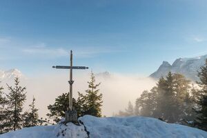 Doerfelstein Ost Gipfel Winter.jpg