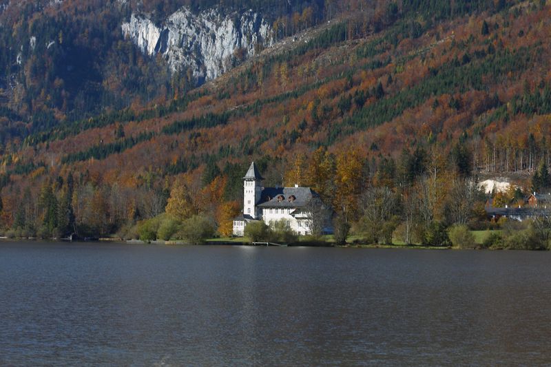 Datei:Grundlsee See 77977 2014-11-03.jpg