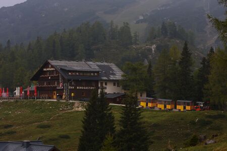 Hollhaus tauplitzalm 34368 2016-09-26.jpg