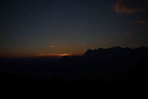 Dachsteinmassiv-planai 26092 2010-07-03.jpg