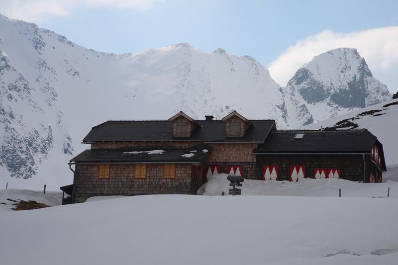 Datei:Keinprechthütte 3151 2009-05-03.jpg