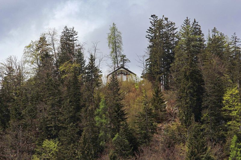 Datei:Kreuzigungskapelle kumitz 47874 2017-05-04.jpg