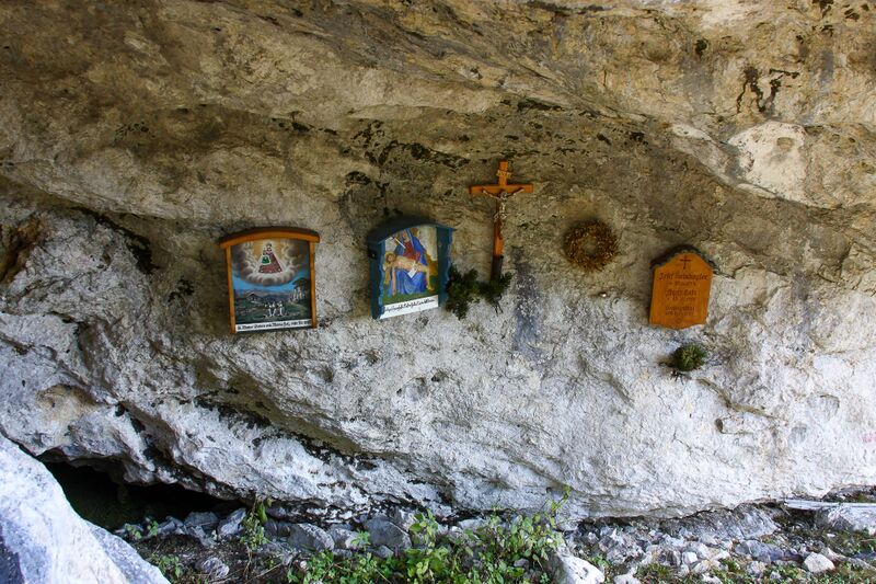 Datei:Marterl oberwasseralm 79227 2014-11-15.jpg