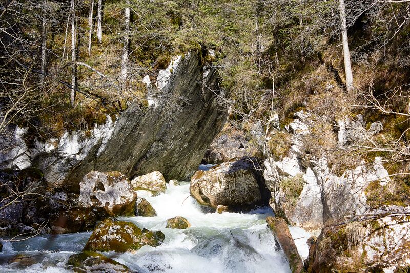 Datei:Klachauer gefällstufe-0057-2023-04-22.jpg