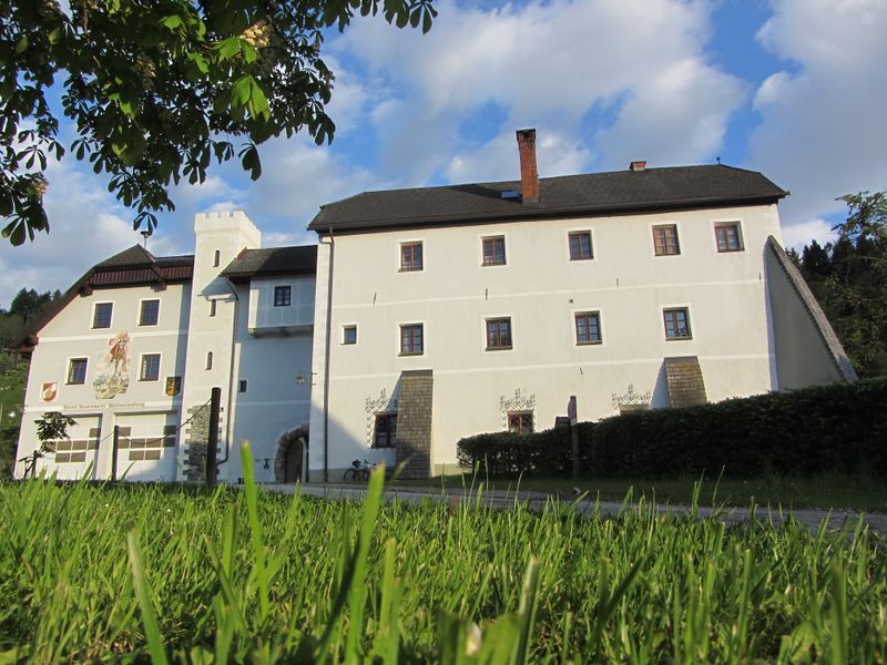 Datei:Schloss Thannegg Nordansicht.JPG