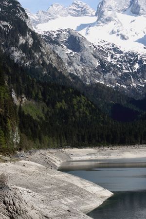 Vorderer gosausee 71208 2018-04-25.jpg