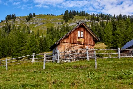 Pöreiterhütte-stoiringalm-3101-2021-08-03.jpg
