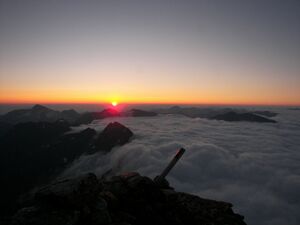 Hochgolling sunrise 16343 2006-07-05.jpg