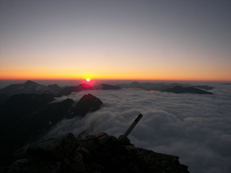 Datei:Hochgolling sunrise 16343 2006-07-05.jpg