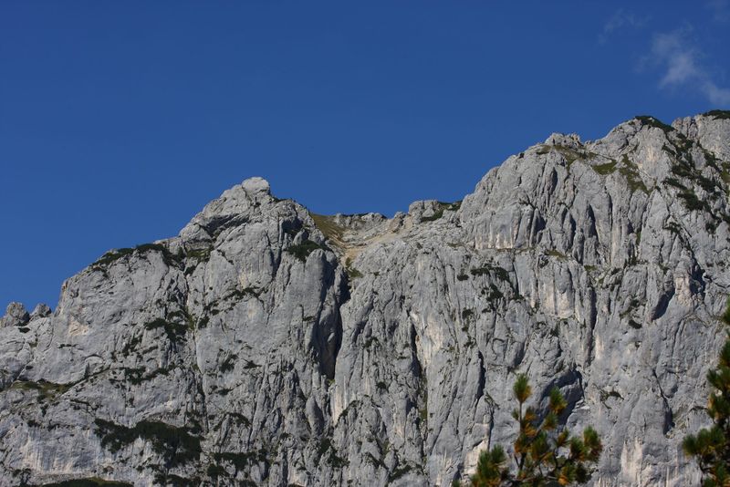 Datei:Luserwände v luserriedel 01518 2015-09-12.jpg