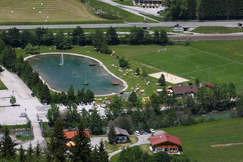 Datei:Freizeitsee Pichl 90316 2015-06-04.jpg