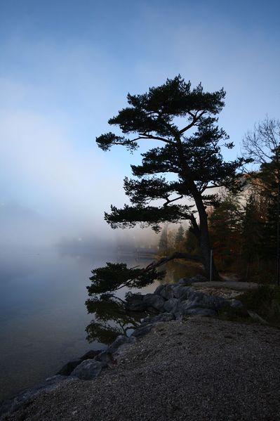 Datei:Grundlsee See 77700 2014-11-03.jpg