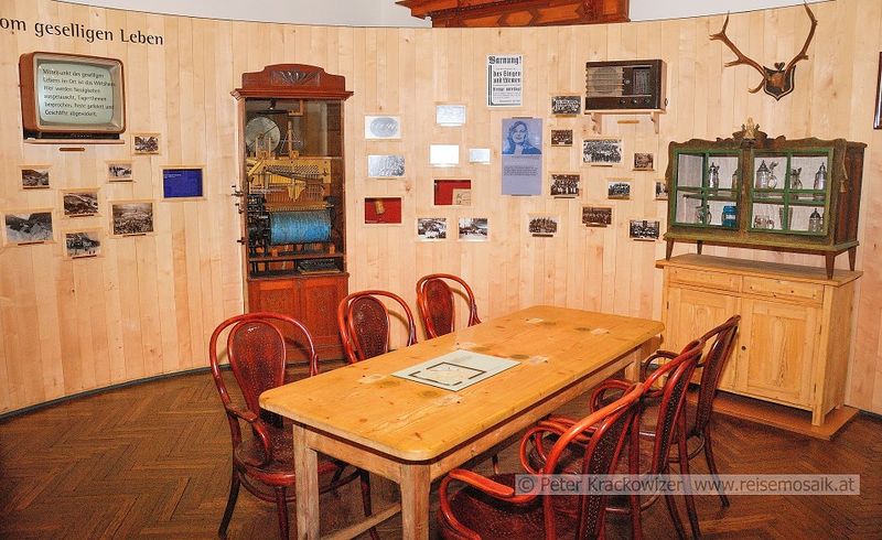 Datei:Trautenfels Schloss 08.jpg