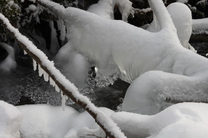 Datei:Luserfall 1434 2011-01-06.jpg