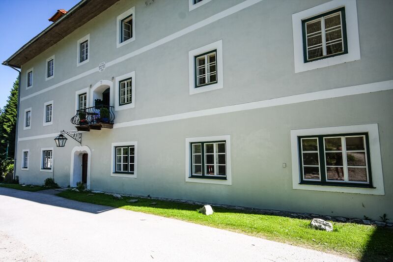 Datei:Niederschloss (Großsölk)-32-2012-06-16.jpg