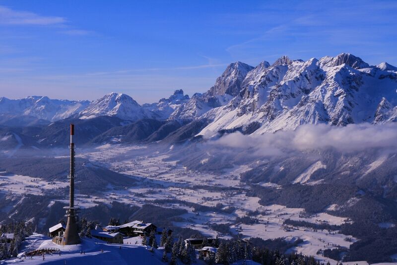 Datei:Sender Hauser Kaibling Dachsteinmassiv.jpg