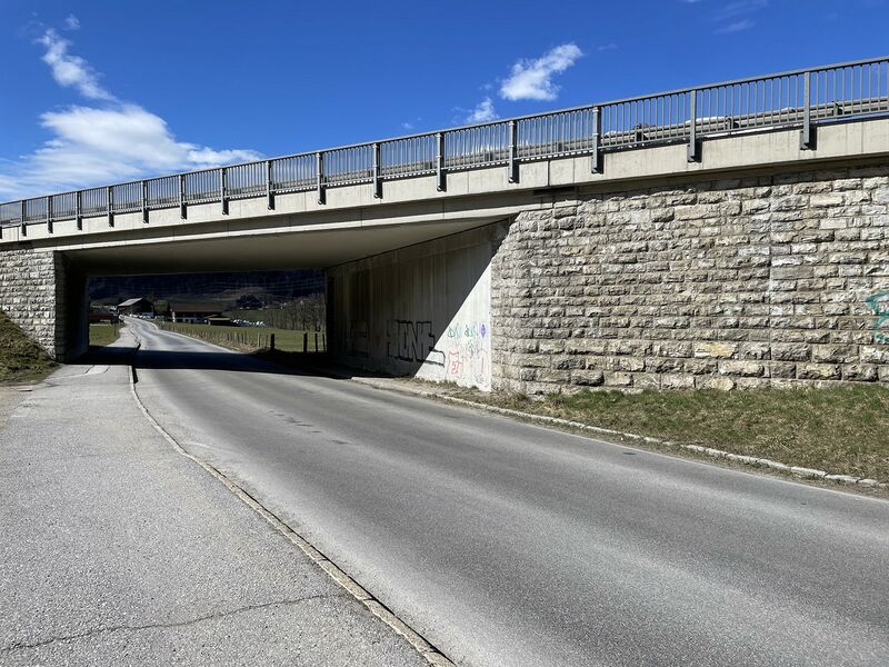 Datei:Straßenunterführung Oberhaus-1002-2023-03-21.JPG