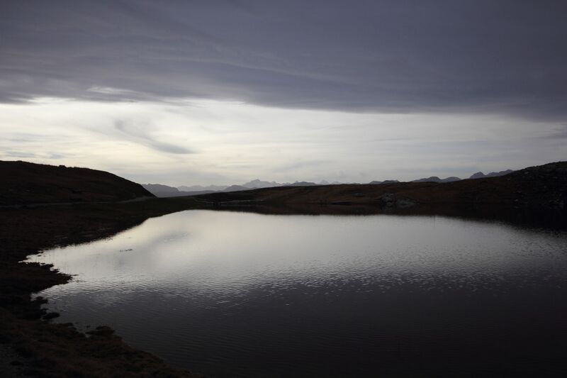 Datei:Augstsee loser 88723 2018-11-04.jpg