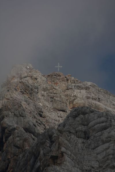 Datei:Hoher dachstein 31989 2011-06-16.jpg