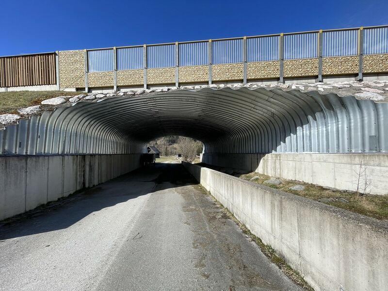 Datei:Mühlbachbrücke-1003-2023-03-21.JPG