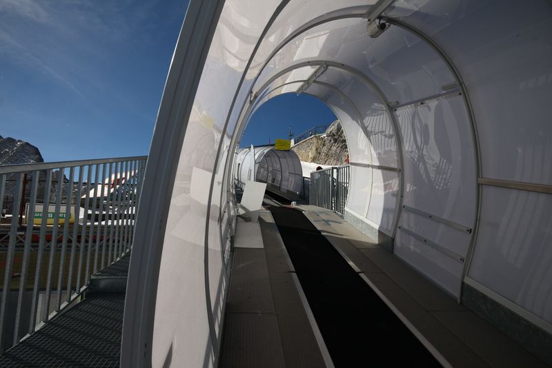 Datei:Förderband Skyline 93361 2015-06-25.jpg