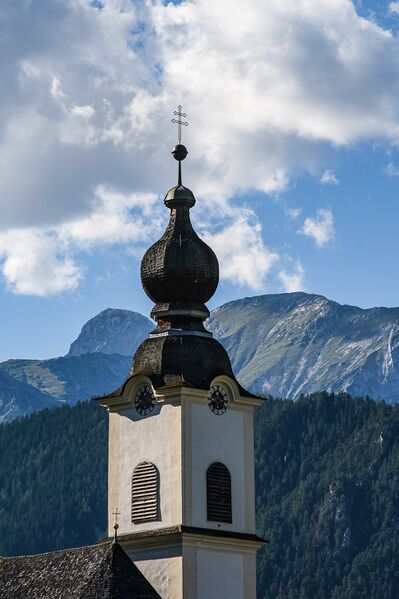 Datei:Kirche haus 0042 13-09-05.jpg