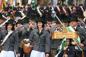 Trachtenmusik pichl-enns 28137 2016-06-26.jpg