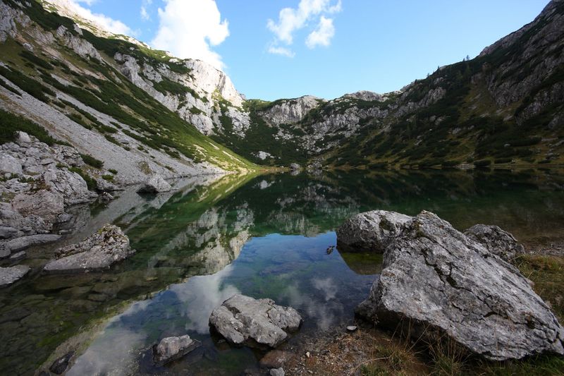 Datei:Hölltalsee 37080 2011-09-26.jpg