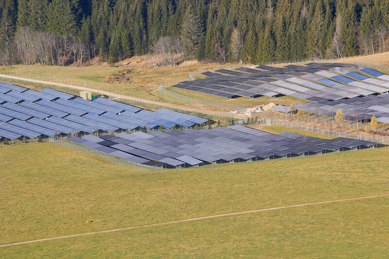 Datei:Solarpark Kaiserau-0006-2022-11-14.jpg