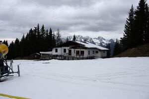 Lärchkogelhütte 3226 2013-11-19.jpg