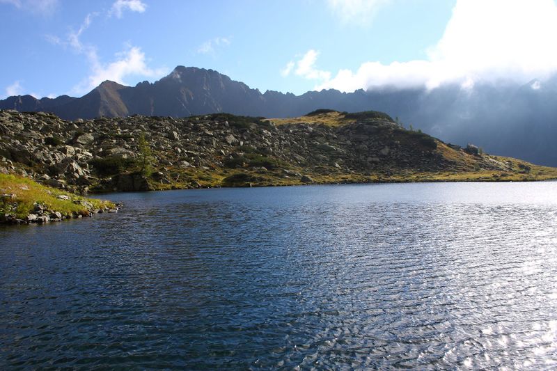 Datei:Holzkarsee 72419 2014-09-17.jpg