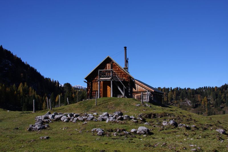 Datei:Grafenbergalm 1270 11-10-17.jpg