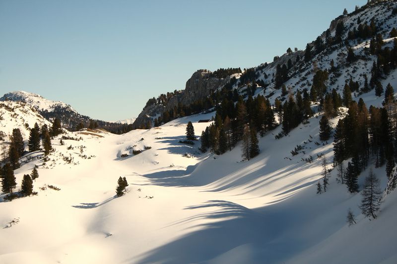 Datei:Hüttfeld grafenbergalm 83146 2015-02-12.jpg