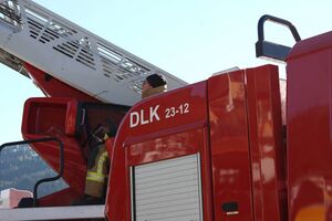 DLK-23-12 1462 2013-10-13.jpg