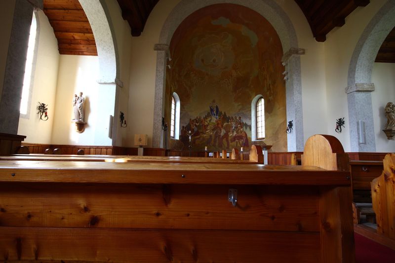 Datei:Kirche stein-enns 1209 13-07-11.jpg