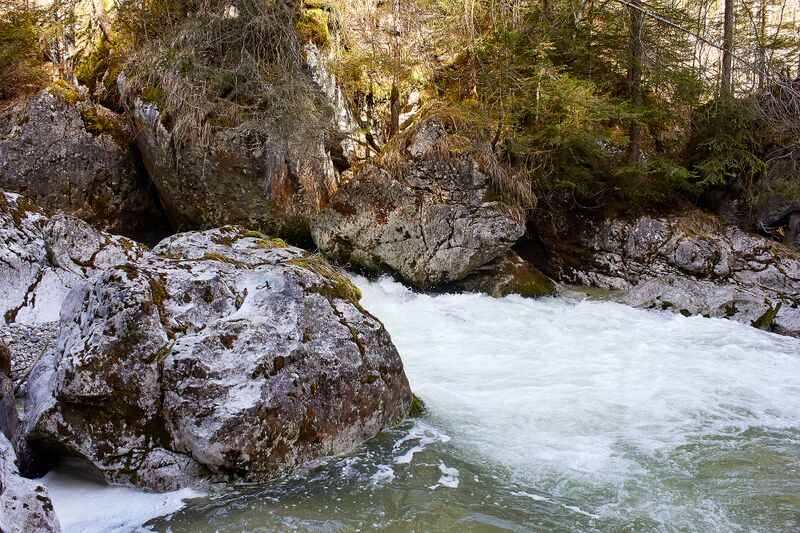 Datei:Klachauer gefällstufe-0084-2023-04-22.jpg