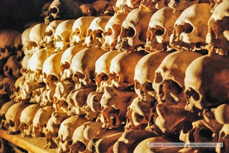 Datei:Annakapelle Karner 03.jpg