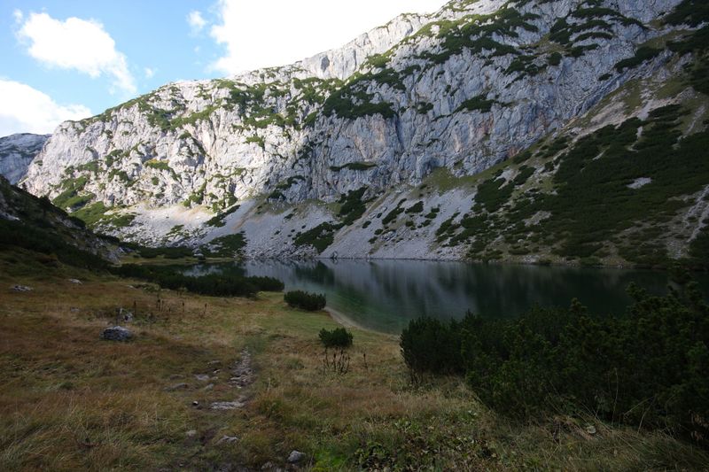 Datei:Hölltalsee 37065 2011-09-26.jpg
