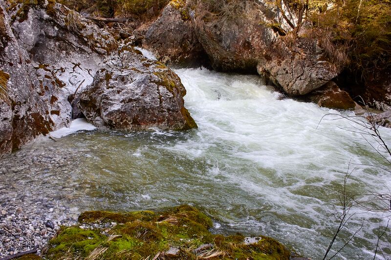 Datei:Klachauer gefällstufe-0082-2023-04-22.jpg
