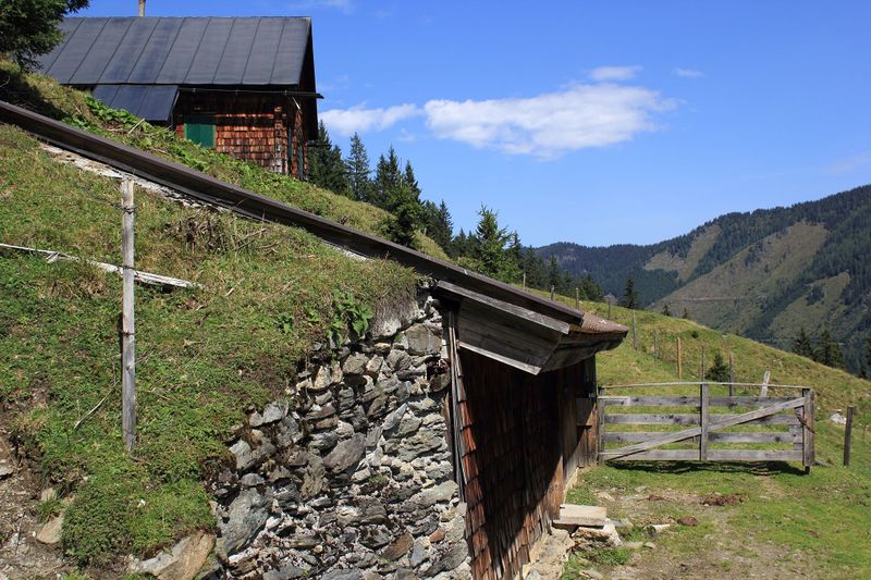 Datei:Peterbaueralm sattental 56566 2017-08-25.jpg