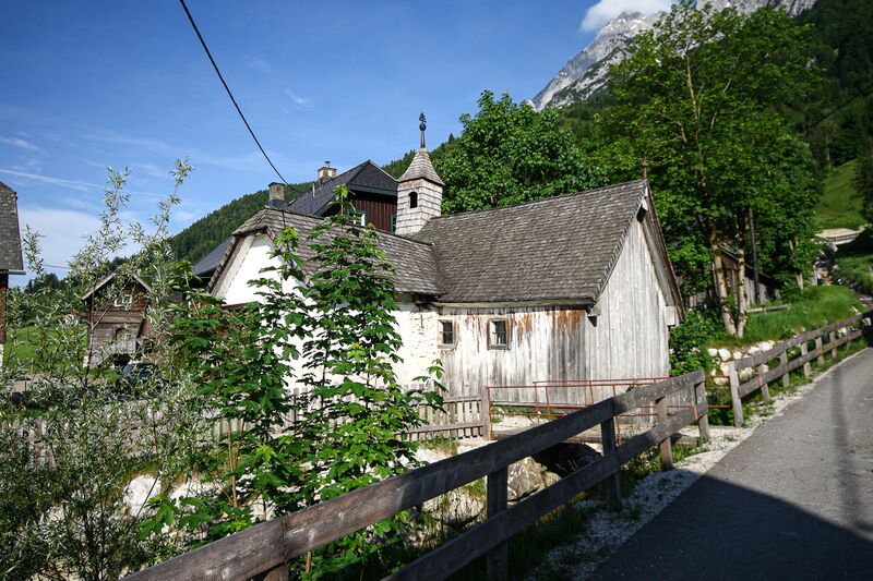 Datei:Singer-kapelle niederstuttern-1004-2014-05-26.jpg