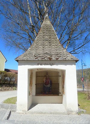 Marienbildstock in Lassing1.JPG