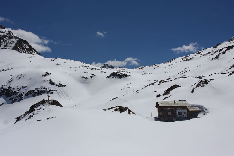 Datei:Giglachseehütte 22266 2016-04-30.jpg